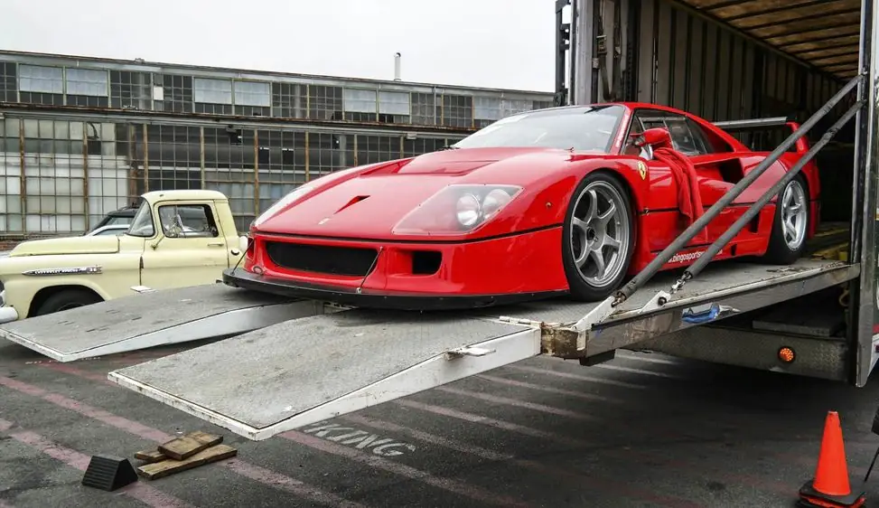 Tips on What to Look for in Enclosed Auto Transport Companies