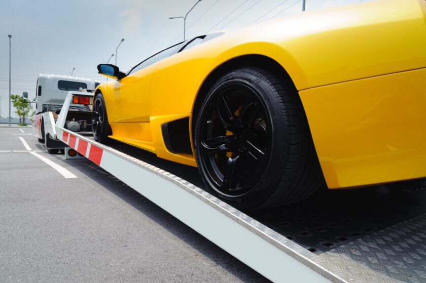 Important Pros and Cons of Flatbed Trucking