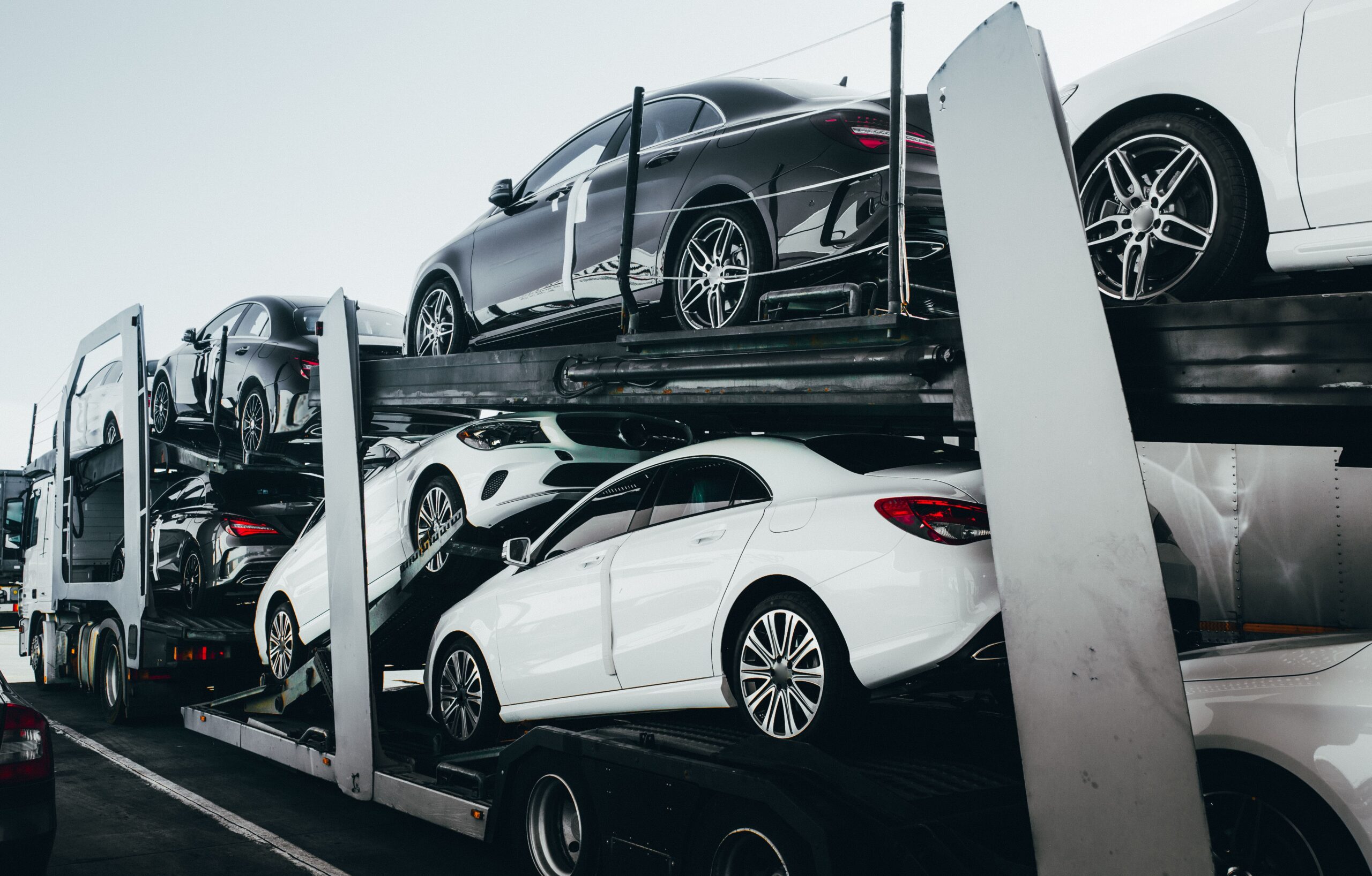 Multi-Car Trailers for Car Shipping: Pros and Cons