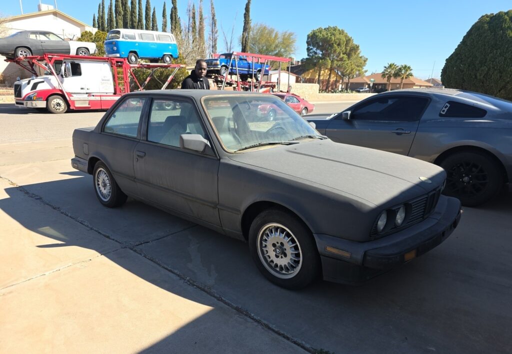 1986 BMW 3 Series open trailer