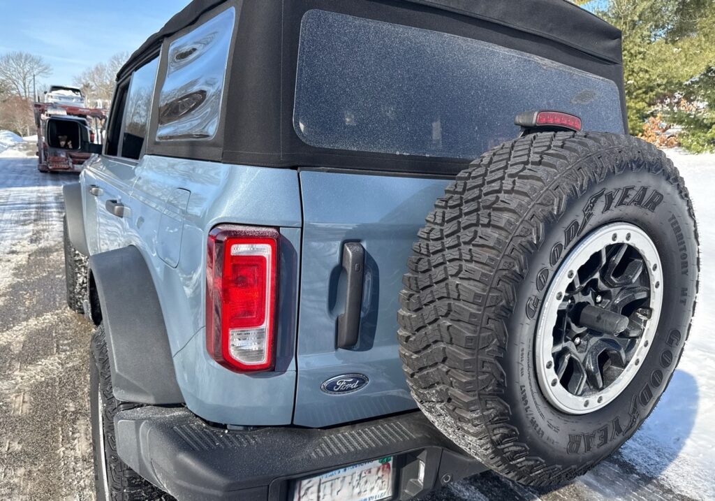 2023 Ford Bronco with an open trailer