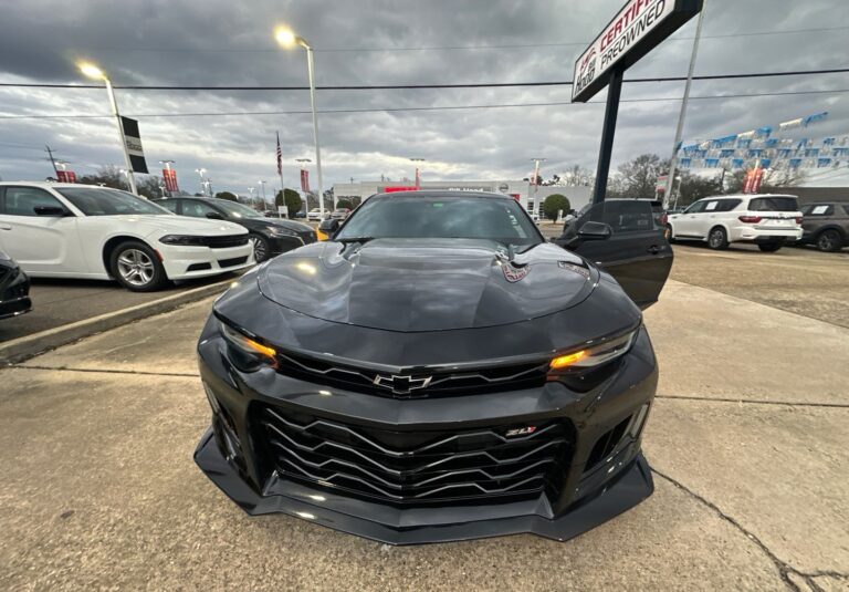 Chevrolet corvette black