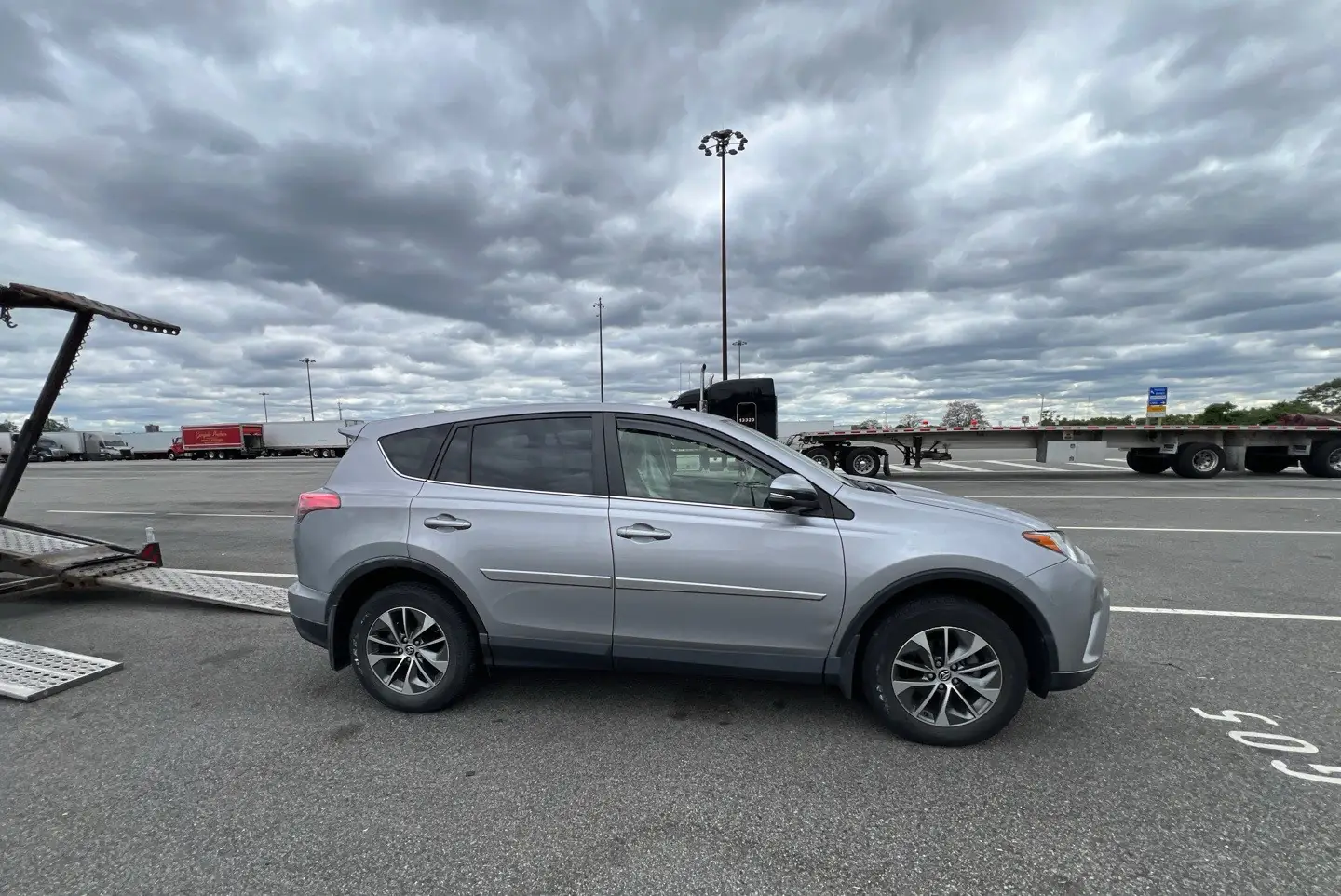 2018 Toyota RAV4 pic