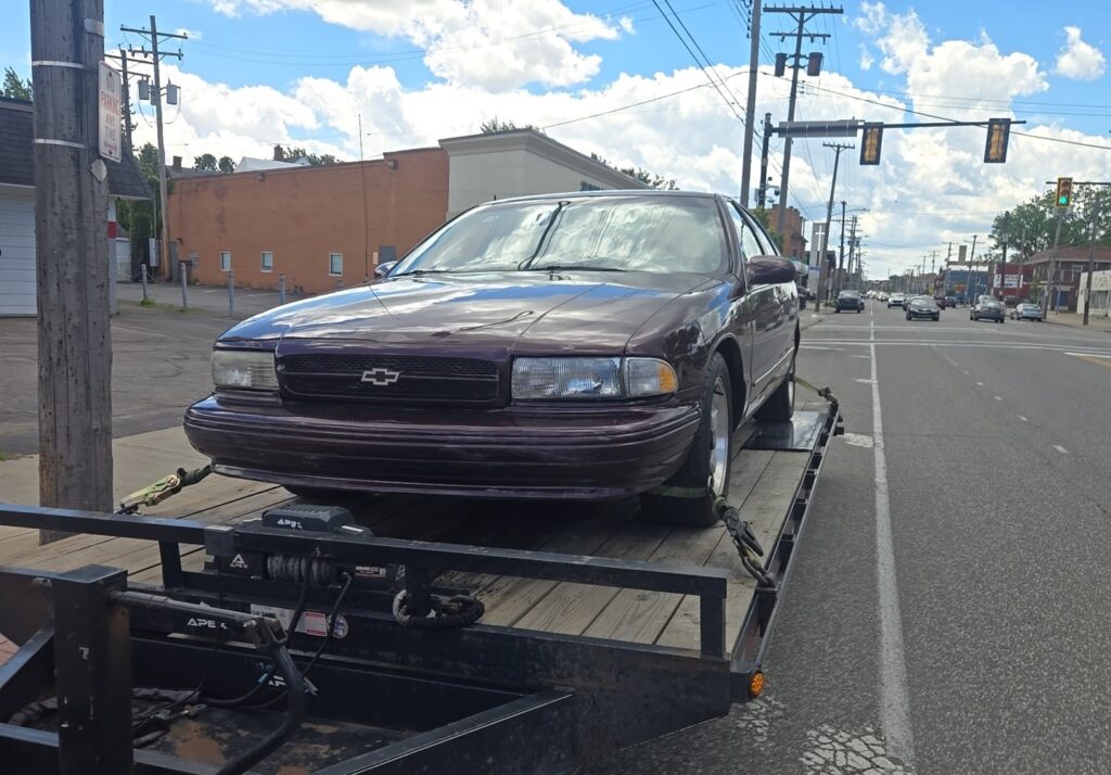 1995 Chevrolet Caprice open trailer
