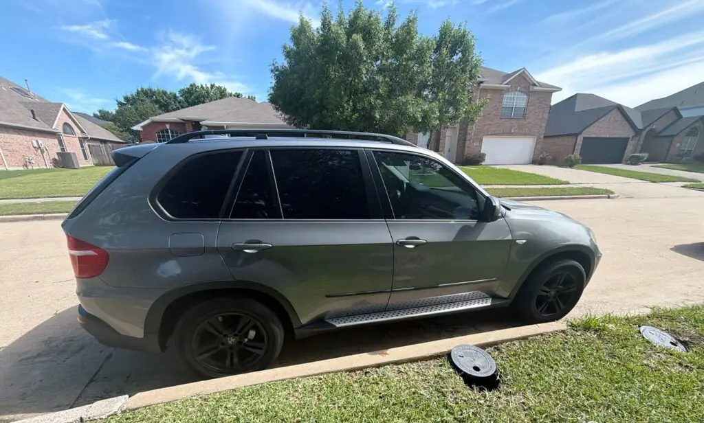2009 BMW X5 at the pickup location