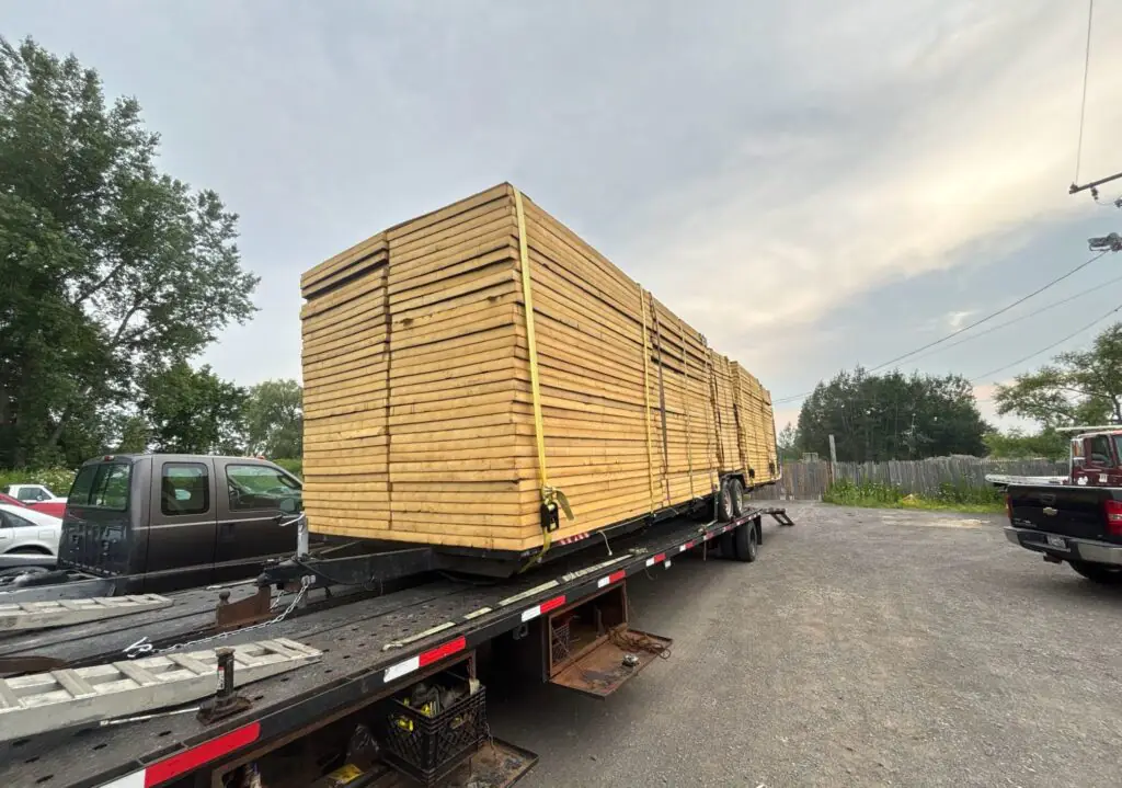 1989 Trailer with cargo