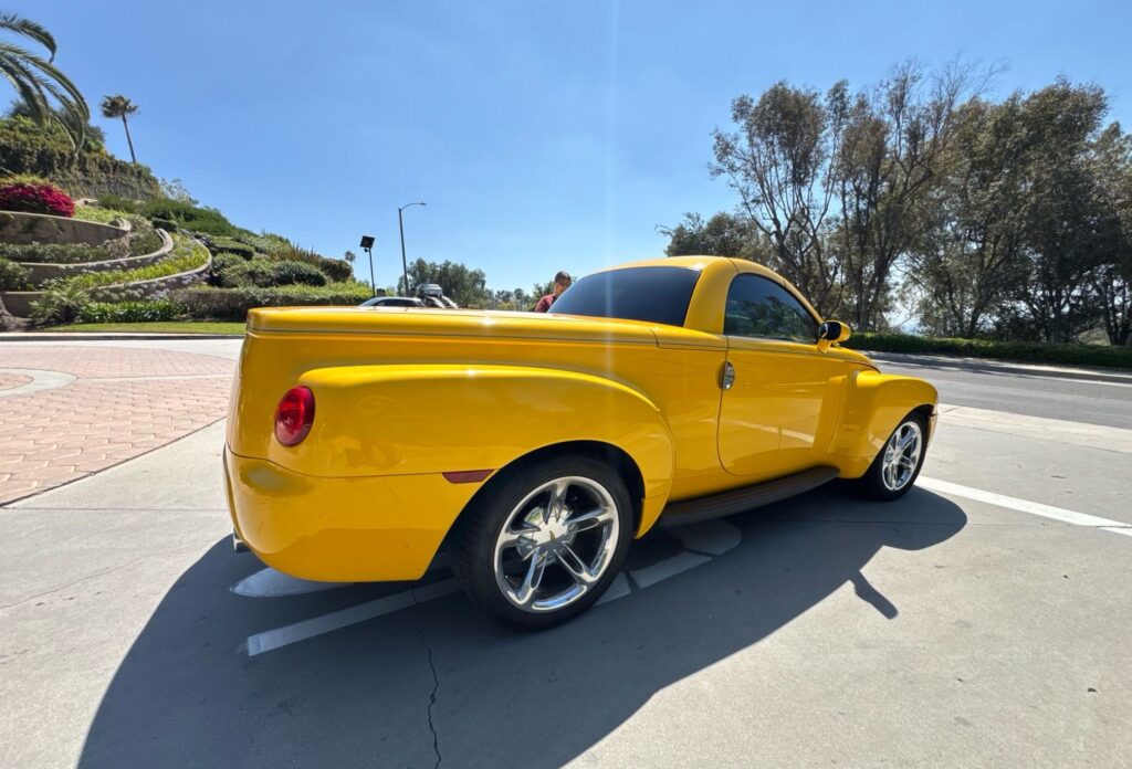 2003 Chevrolet SSR 2