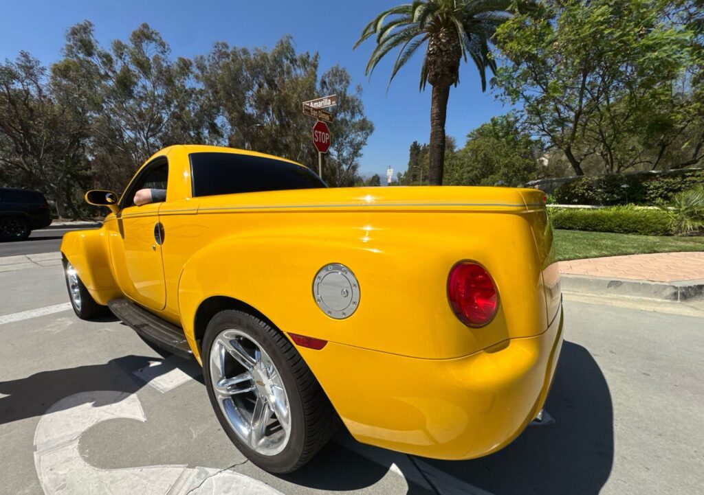 2003 Chevrolet SSR 4