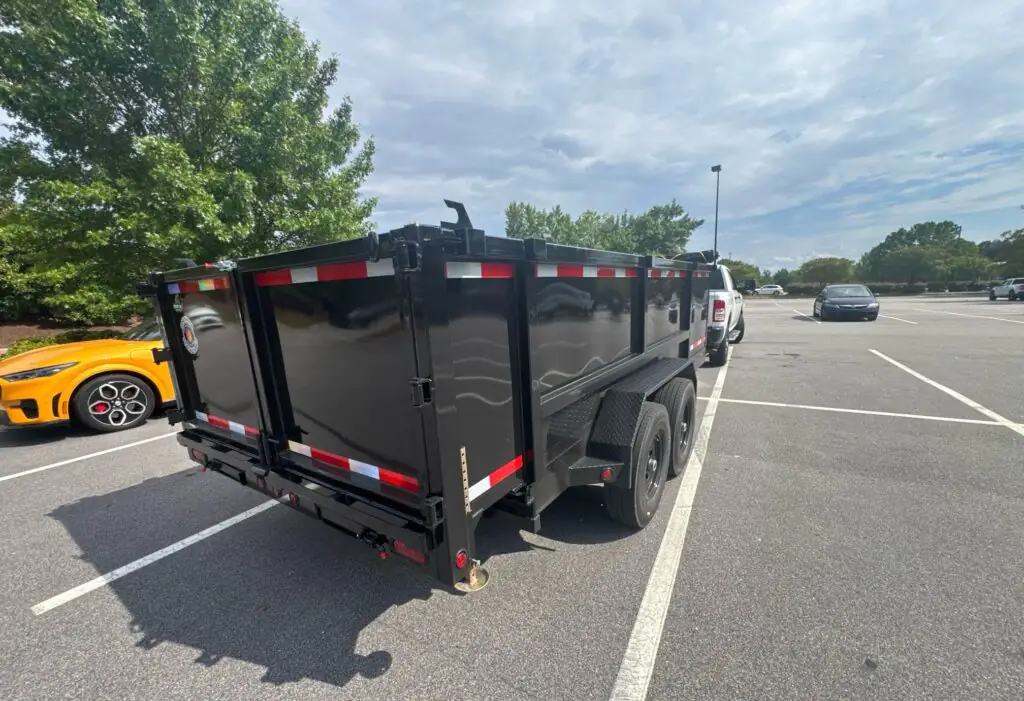 2015 7.16 Dump Trailer load