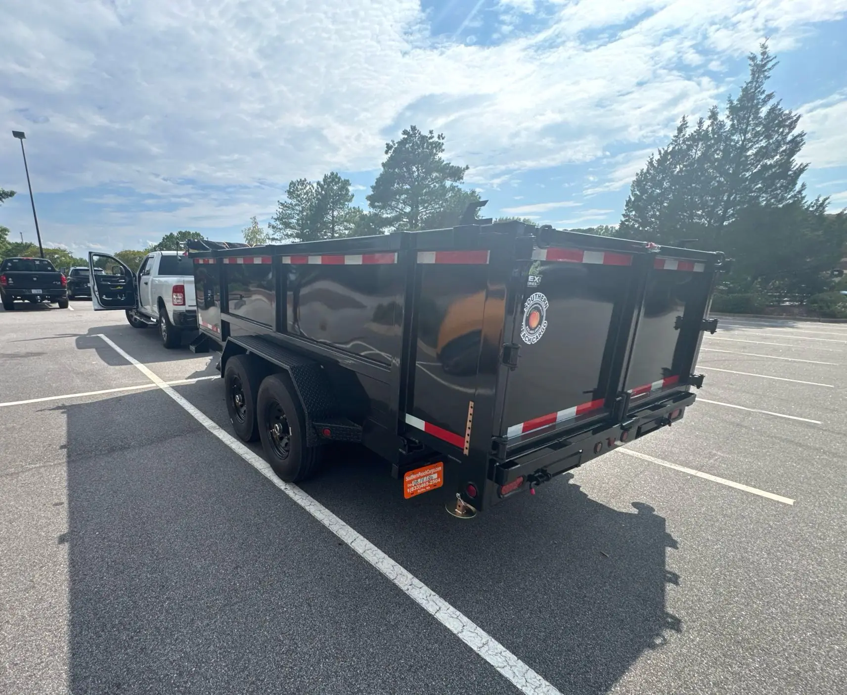 2015 7.16 Dump Trailer loading