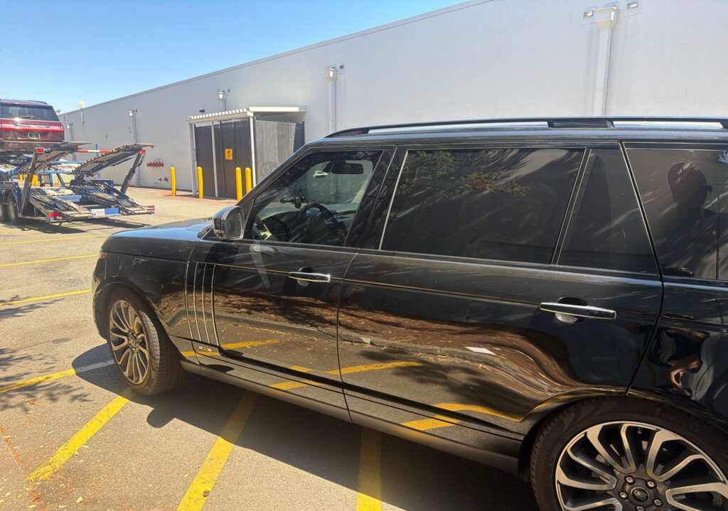 2016 Land Rover Range Rover open trailer