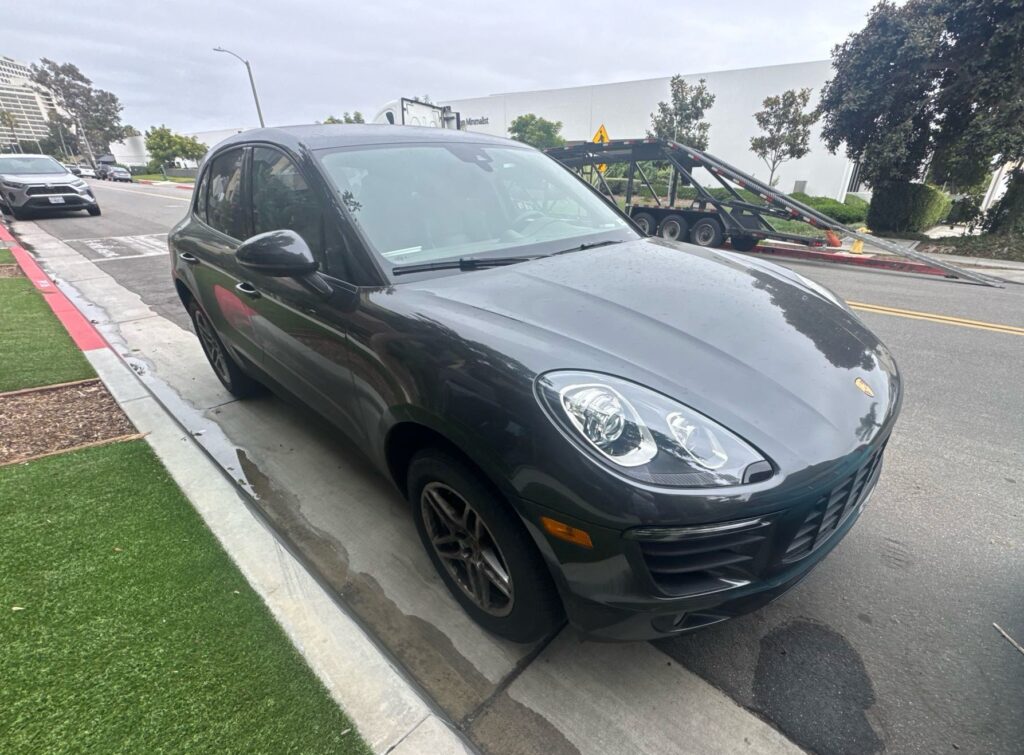 2017 Porsche Macan open