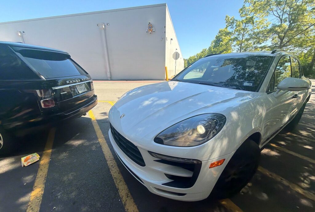 2017 Porsche Macann