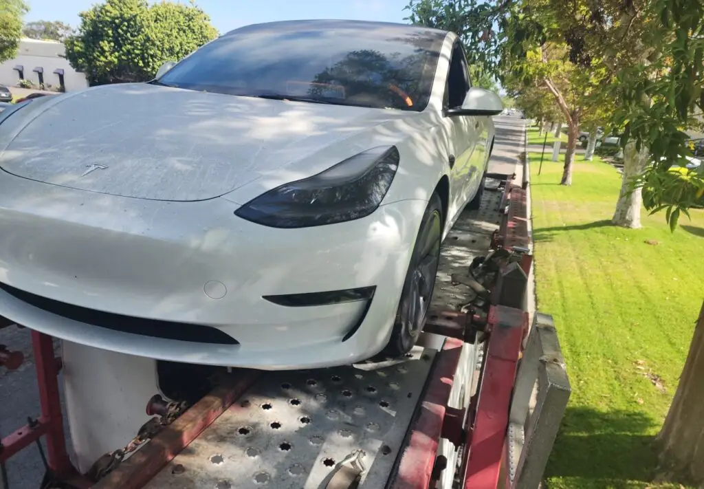 2023 Tesla Model 3 trailer