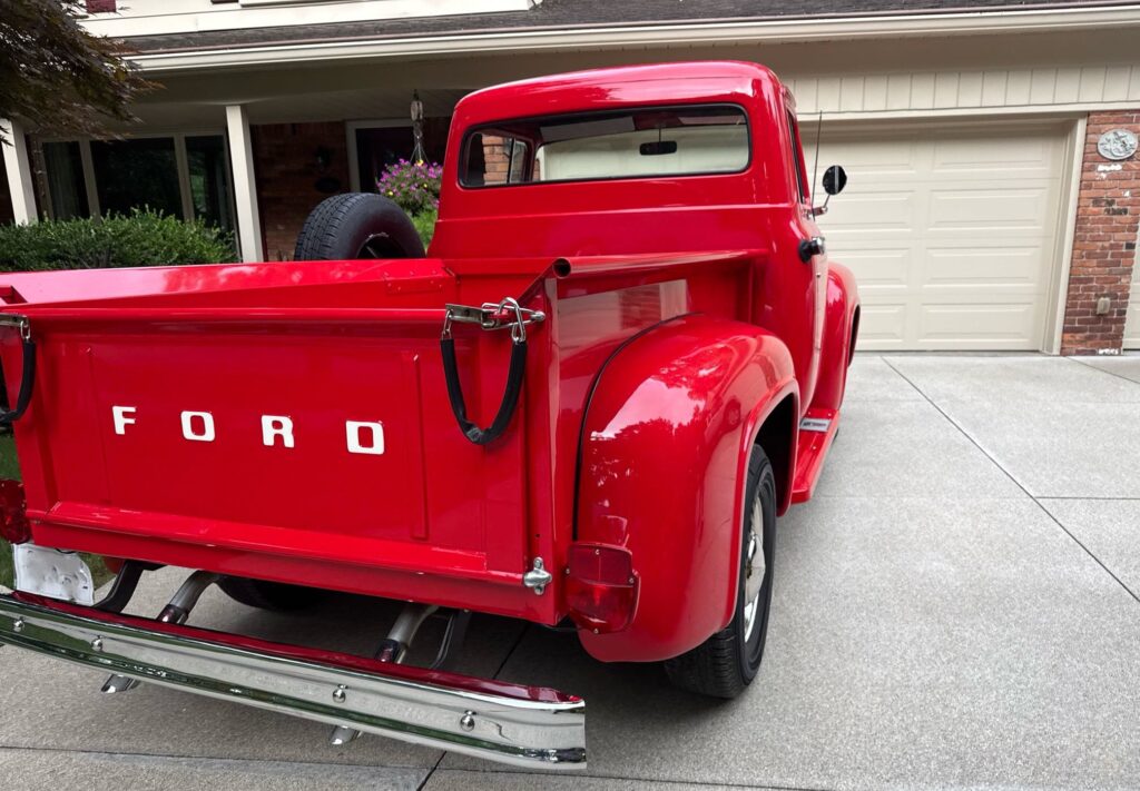 1956 Ford F-100 4