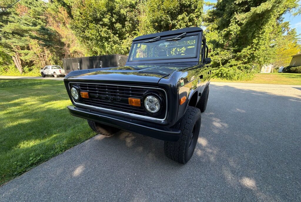 1973 Ford Bronco enclosed