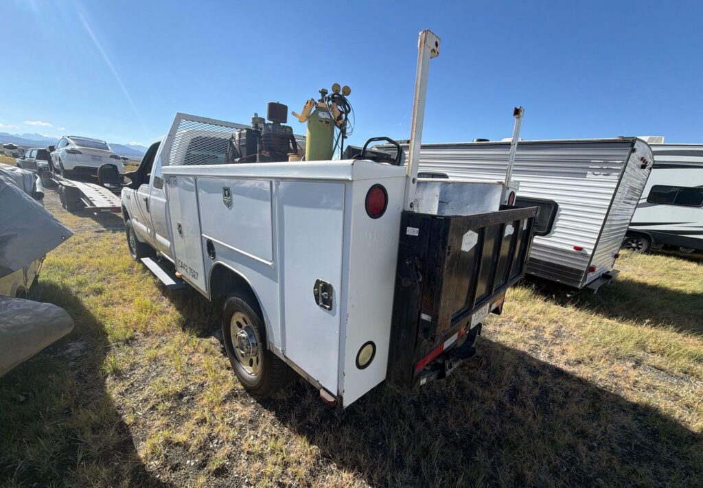 2006 Ford F-350 Utility Bed open 1