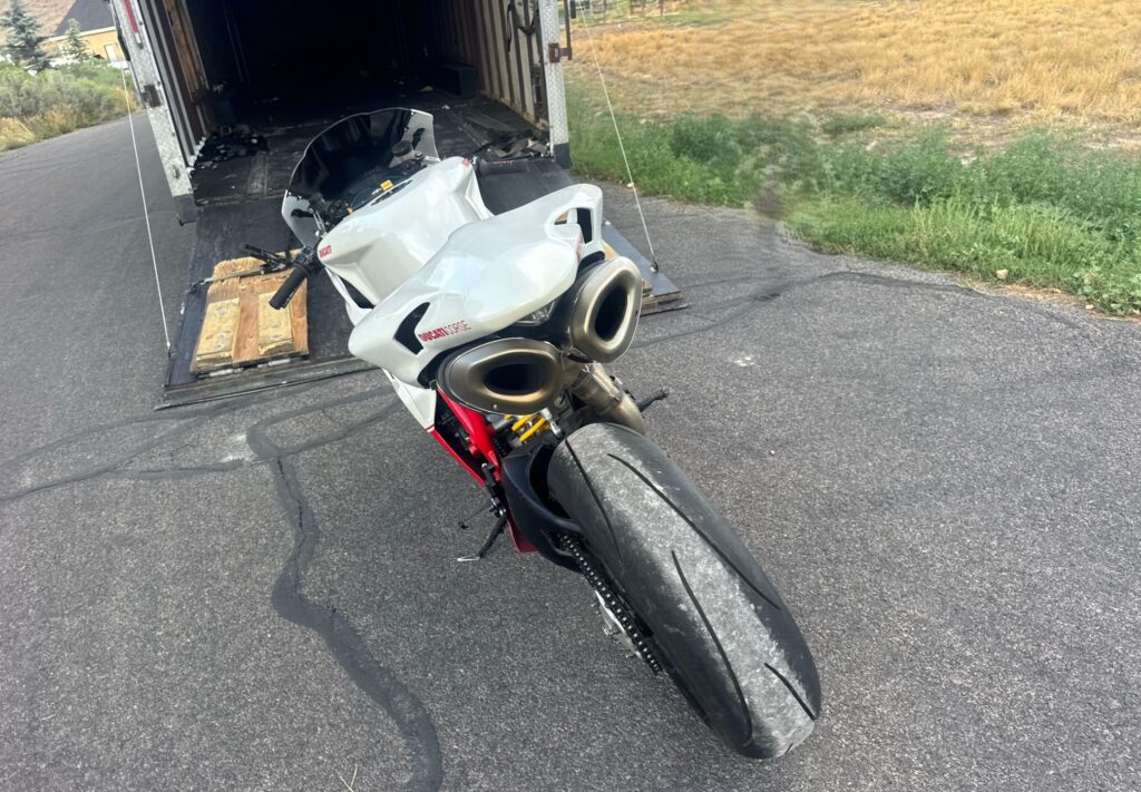 2010 Ducati 848 EVO enclosed 1