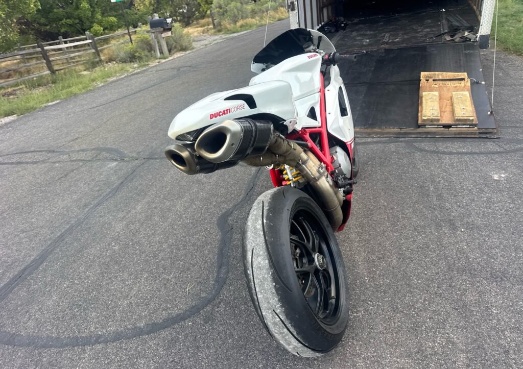 2010 Ducati 848 EVO enclosed