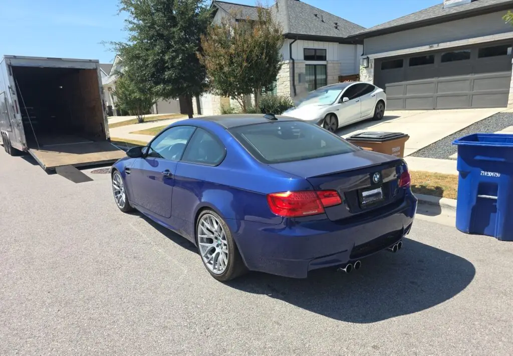 2013 BMW 3 Series enclosed 1