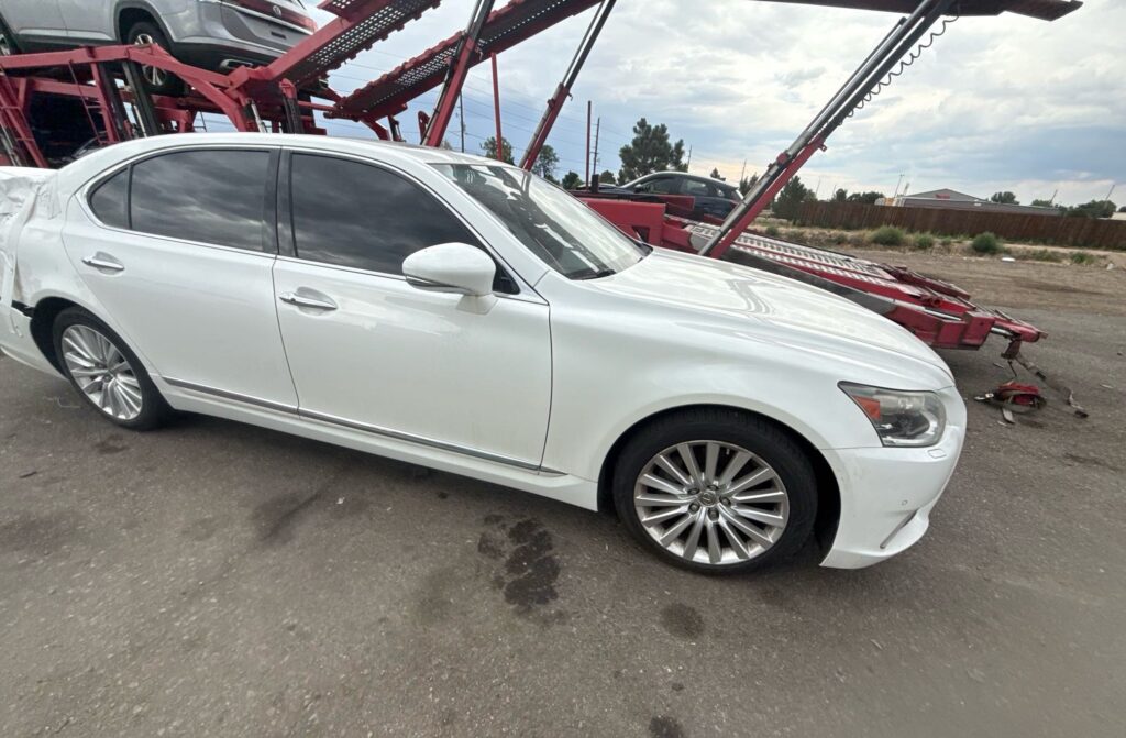 2013 Lexus LS 460L AWD 3