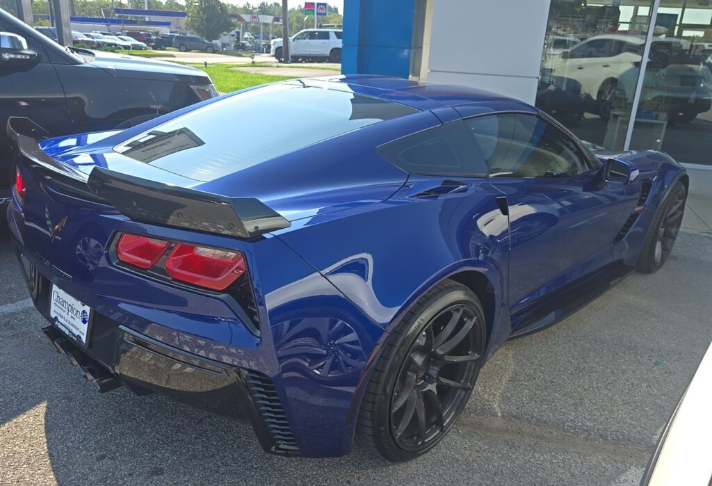 2018 Chevrolet Corvette 2