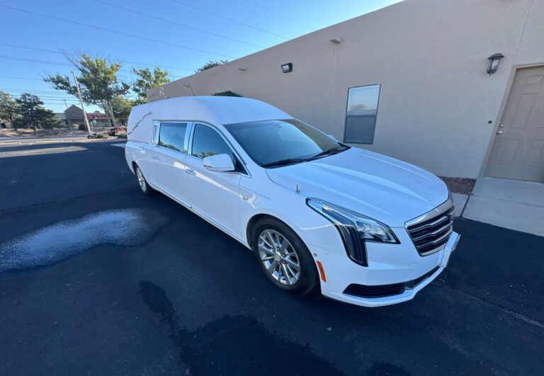 2019 Cadillac XTS Funeral Coach - Hearse 1