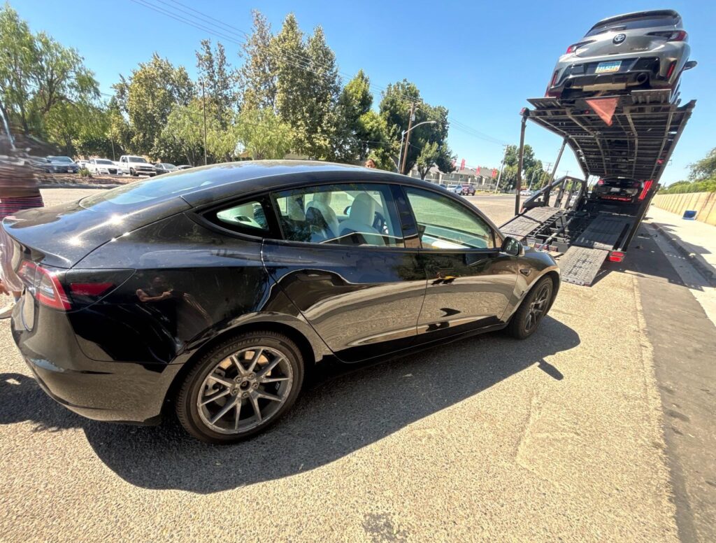 2022 Tesla Model S open