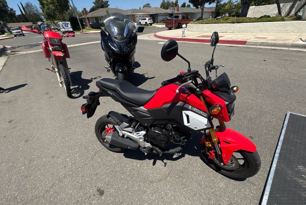 2023 BMW K 1600 GTL 2019 Honda XR 650L