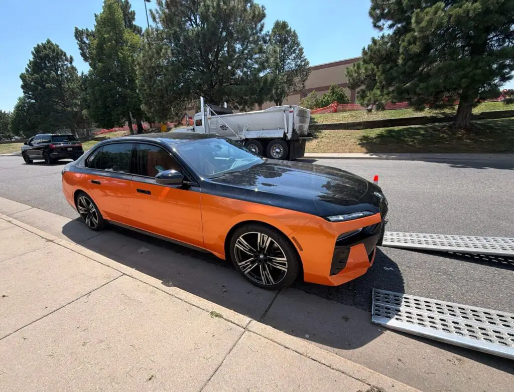 2024 BMW 7 Series open trailer