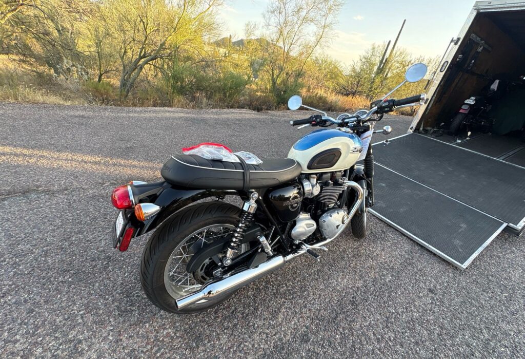 2026 Triumph T120 trailer