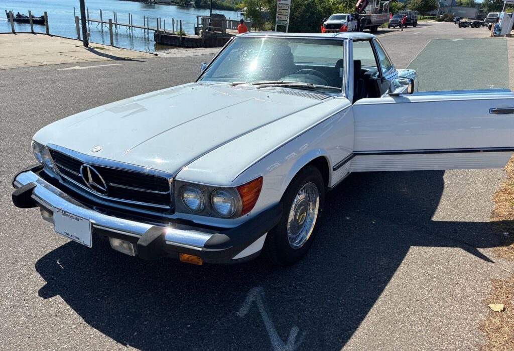 1988 Mercedes-Benz 560SL 1