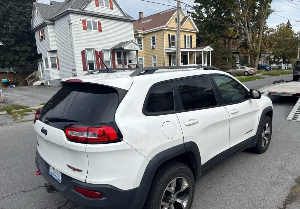 2017 Jeep Cherokee open