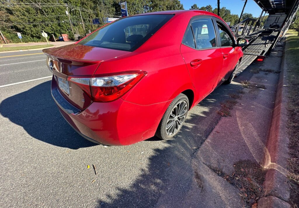 2015 Toyota Corolla open 1