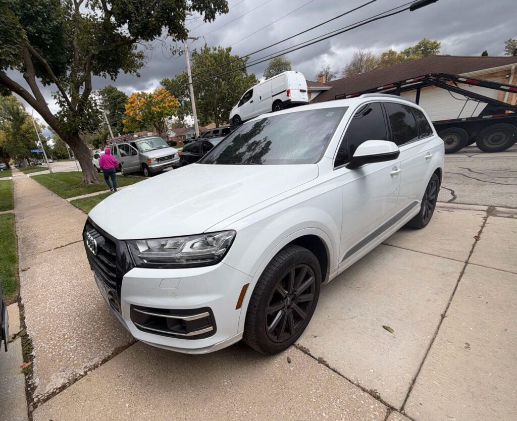 2017 Audi Q7 open 1