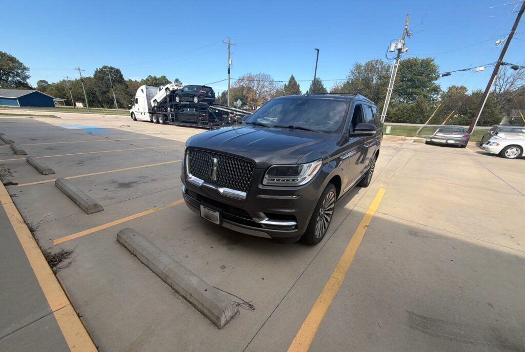 2018 Lincoln Navigator open 1