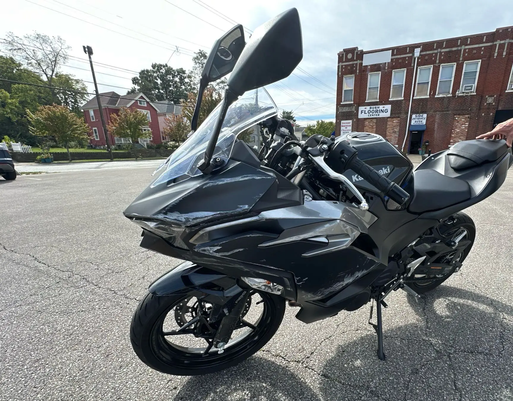 2025 Kawasaki Ninja 500 2