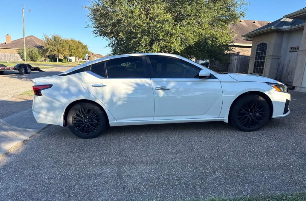 2025 Nissan Altima open